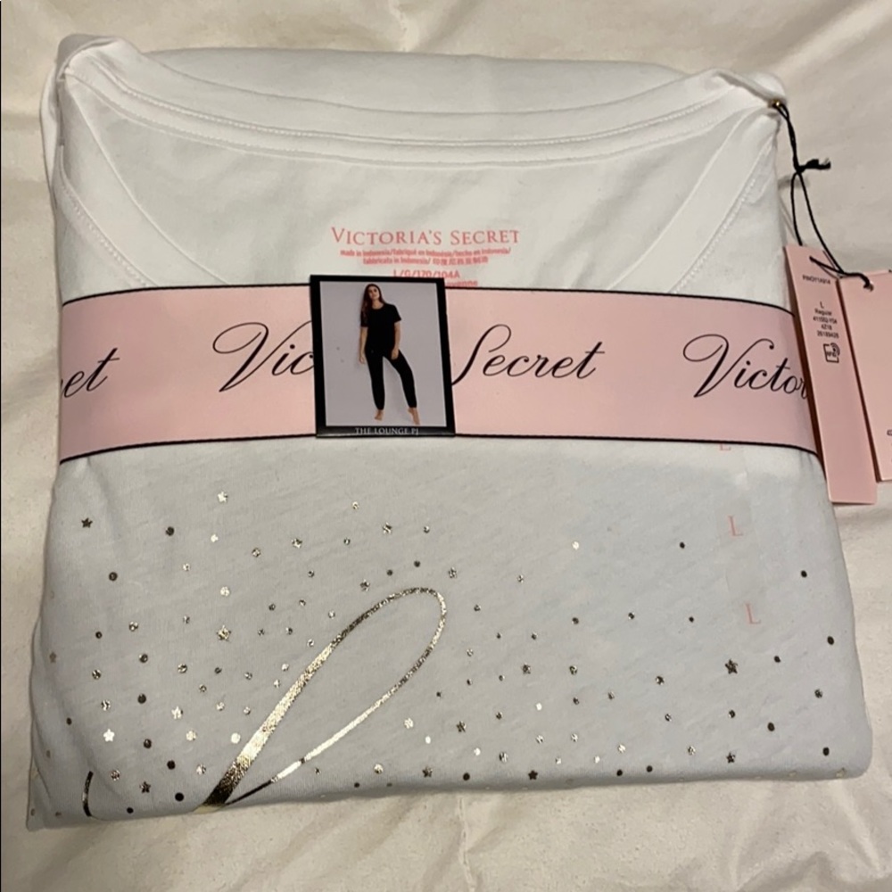 VS Pajama Set